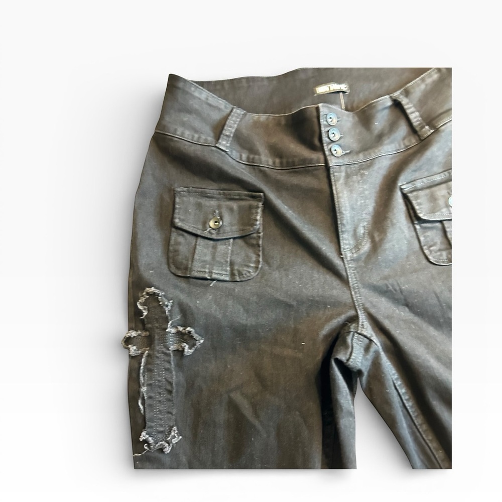 Hot Topic Black Buttoned Pants - Picture 3 of 10